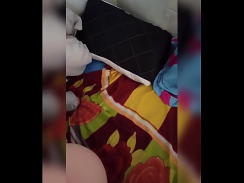 ❤️ Моя соседка остается дома одна, потому что ее муж уходит в отпуск, а я пользуюсь случаем, чтобы трахнуть ее и наполнить ее задницу молоком ❤️ Качественное порно у нас ☑